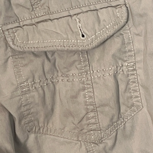 Kuhl Imperfection Tan Cargo Capris Oversized Sz 4 - Picture 6 of 7